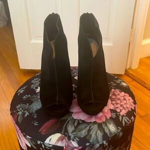**Nine West, 7.5, New with tags, Black, suede peep toe shootie